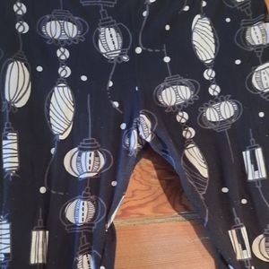 LuLaRoe Tall and Curvy Leggings